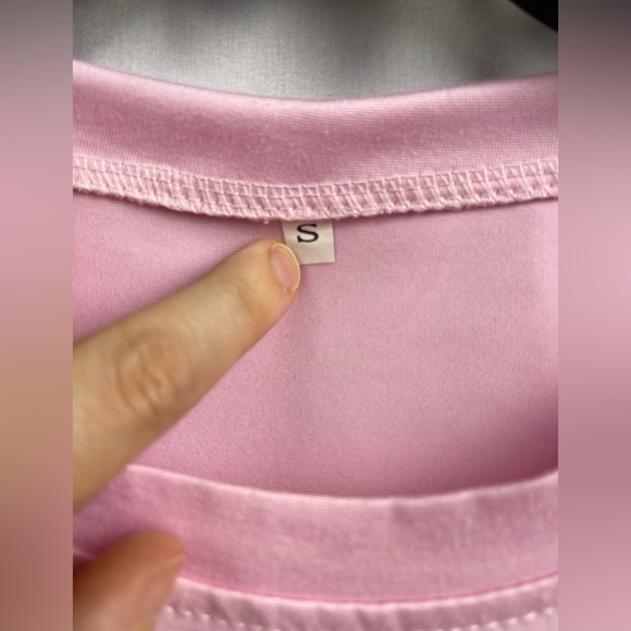 "Come On Barbie Let's Go Party" Pink Short Sleeve Tee Size Small Women's - Picture 4 of 4